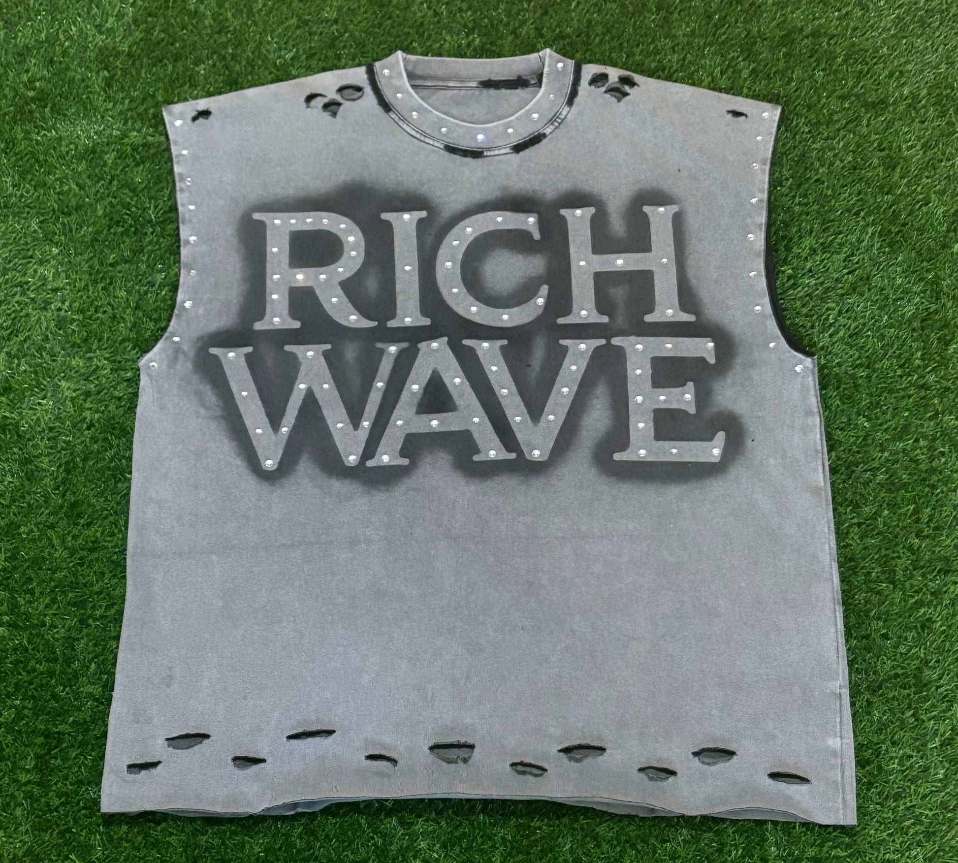 Distressed|Rhinestones Rich Wave No Sleeves T-shirt