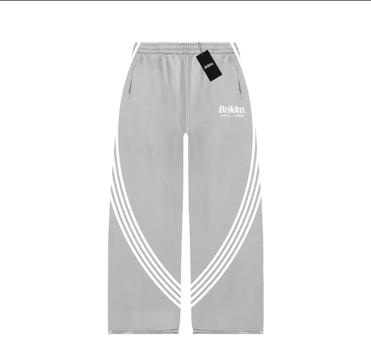 Grey Oversized sweatpants🪬